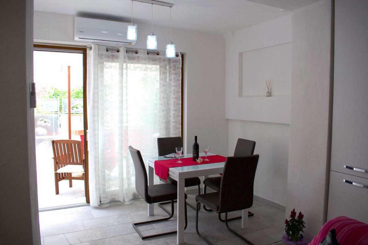 Purple Flower Suite Apartment Cala Gonone Esterno foto